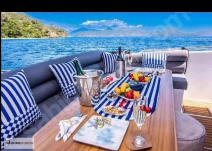 Maca Kizi Yat Πλωτό κατάλυμα *